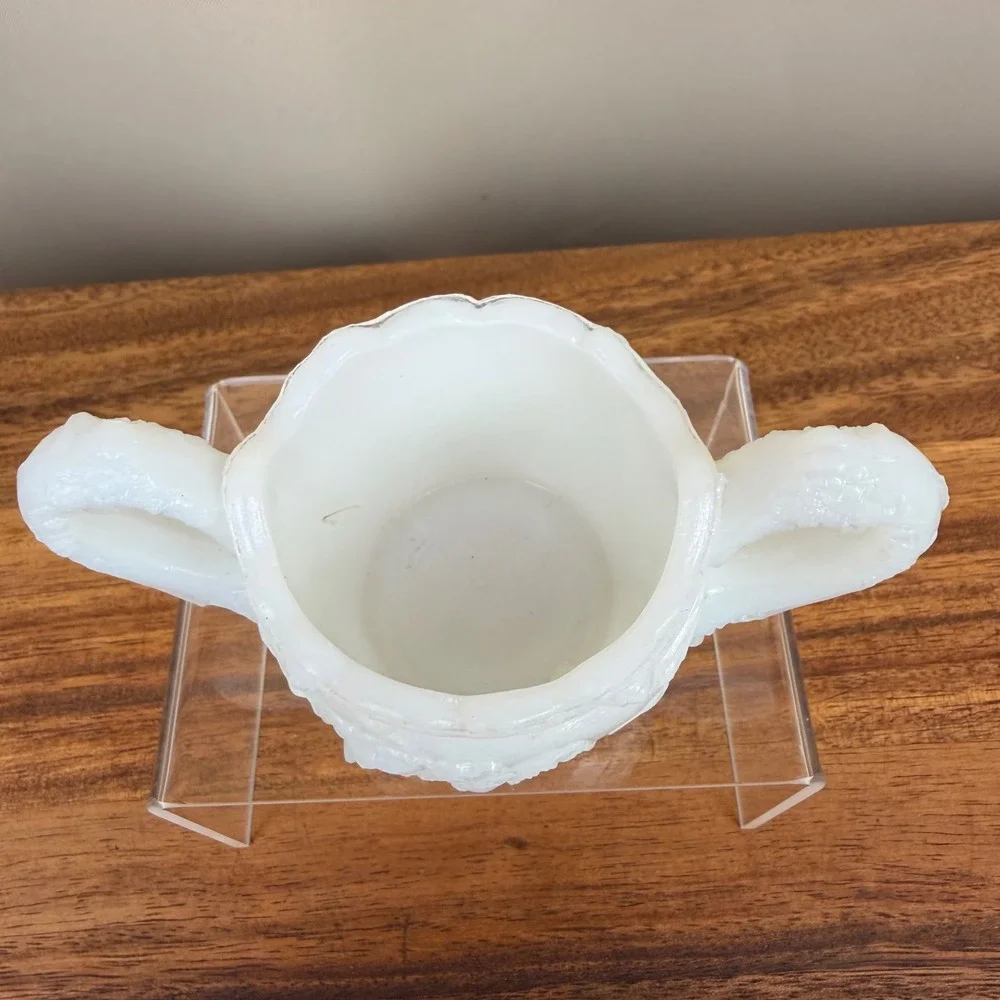 Unbranded vintage milk